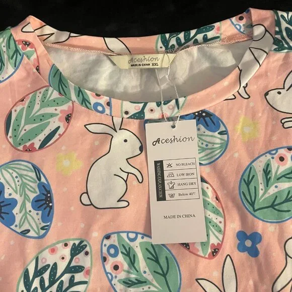 Pink Bunny Print Top NWT Pastel Easter XXL - Picture 2 of 6